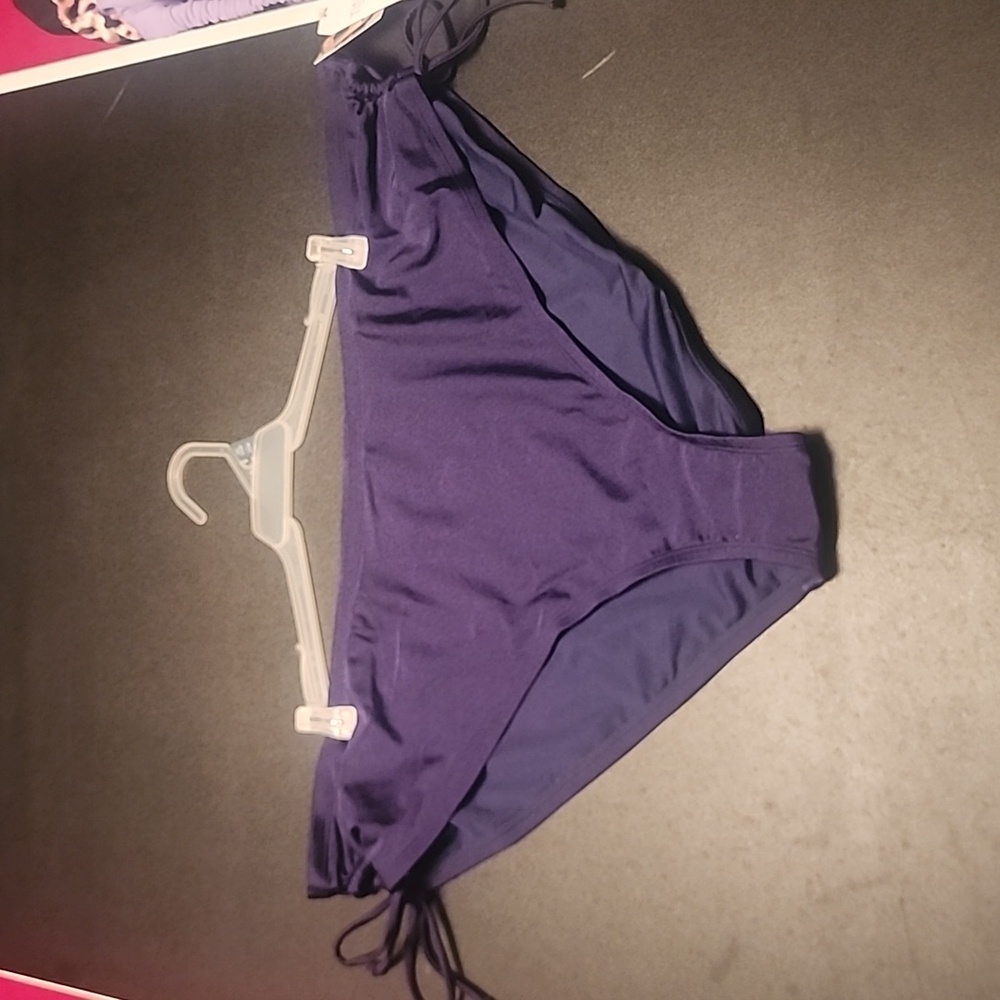 Time and Tru 3x swim bottoms